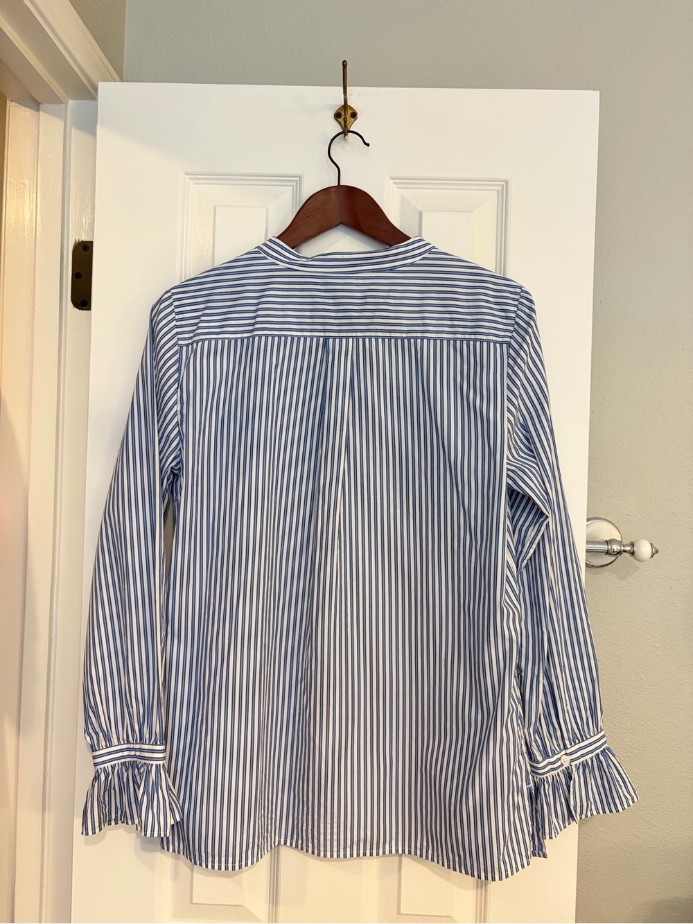 J Crew Cotton Poplin Top Small Blue White Stripe Coastal Preppy - Picture 2 of 6